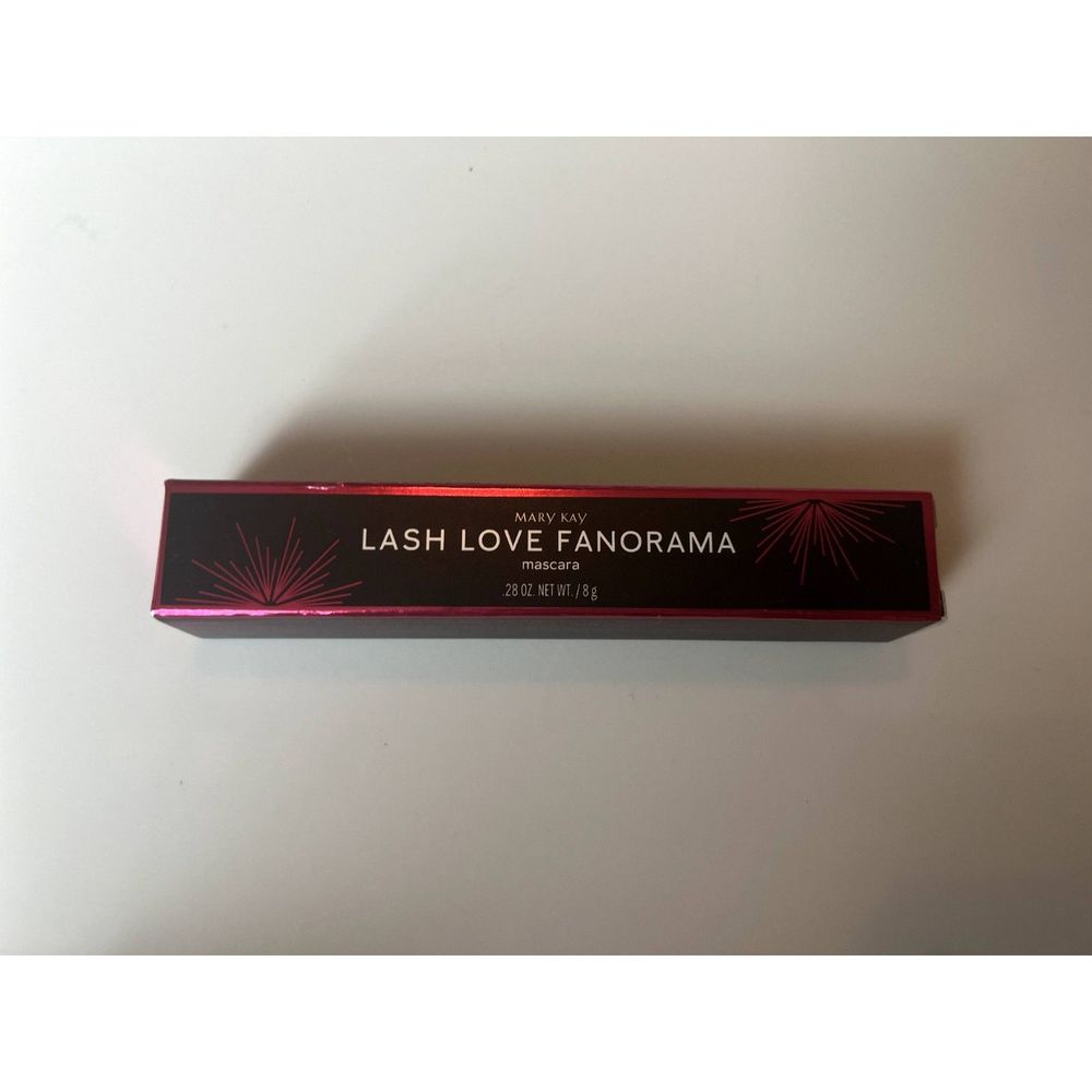 LASH LOVE FANORAMA Mary Kay Black Mascara